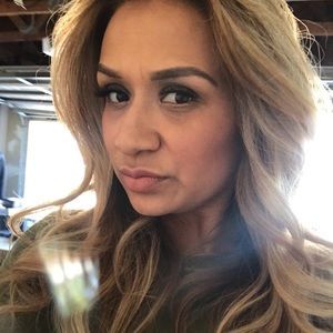 Meet your Posher, Christina